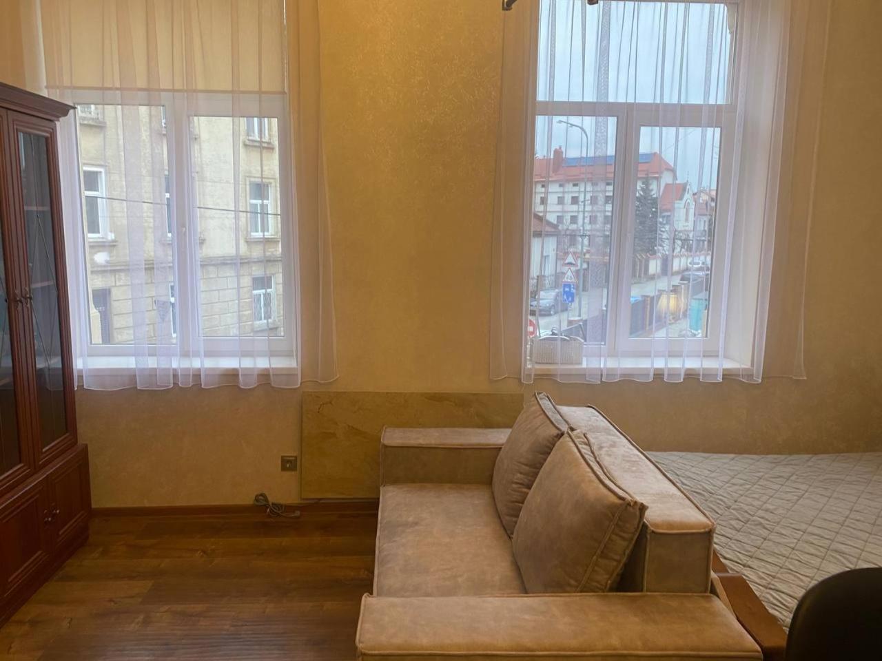 Апартаменти На Вулиці Антоновича Lvov Exteriér fotografie