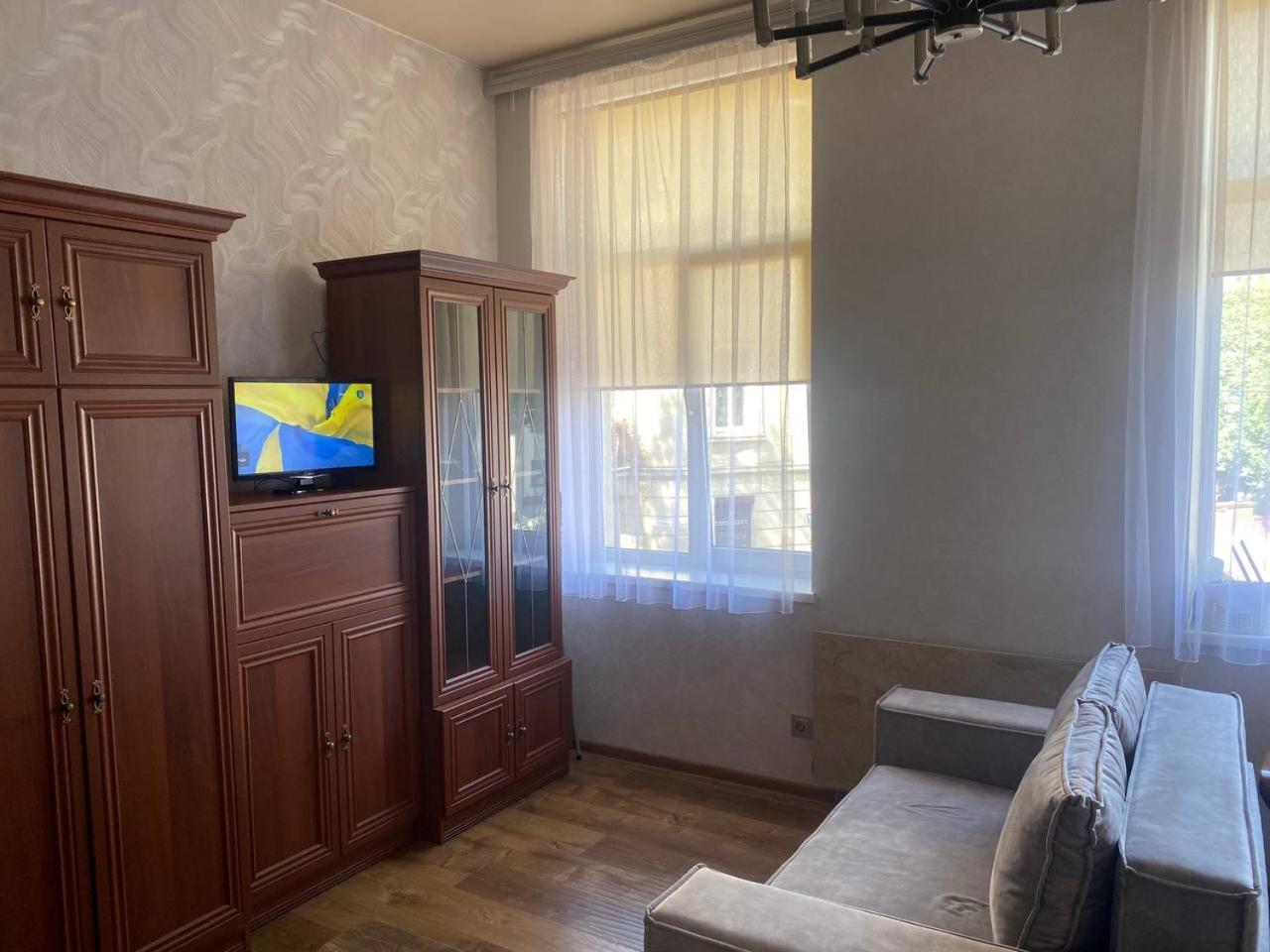 Апартаменти На Вулиці Антоновича Lvov Exteriér fotografie